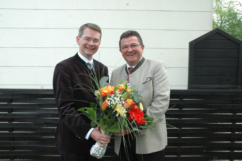 Peter Tomaschko mit seinem Vorgnger Franz Josef Pschierer 